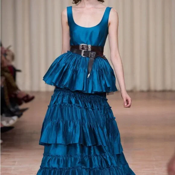 Spring 2017 Alberta Ferretti Couture Pleated Gown - Picture 3 of 11